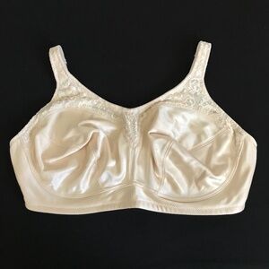 BREEZIES Bra Full Coverage Underwire UltimAir Cream Tan Size 44DD Size 44E